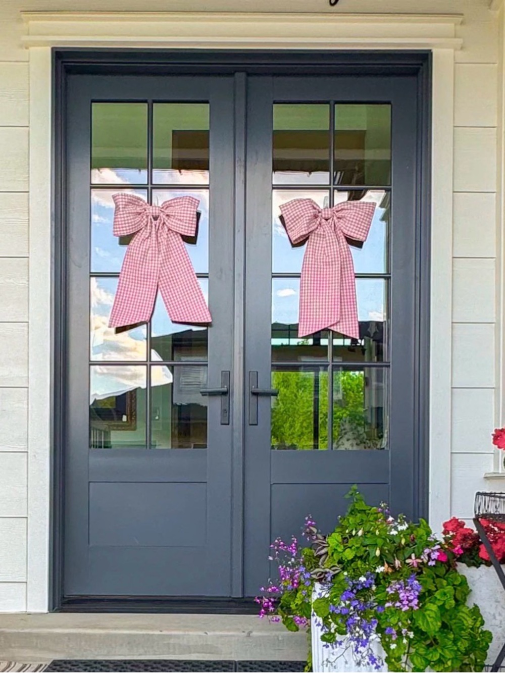A bow or two Pink Gingham Ribbon Bow door decor Single